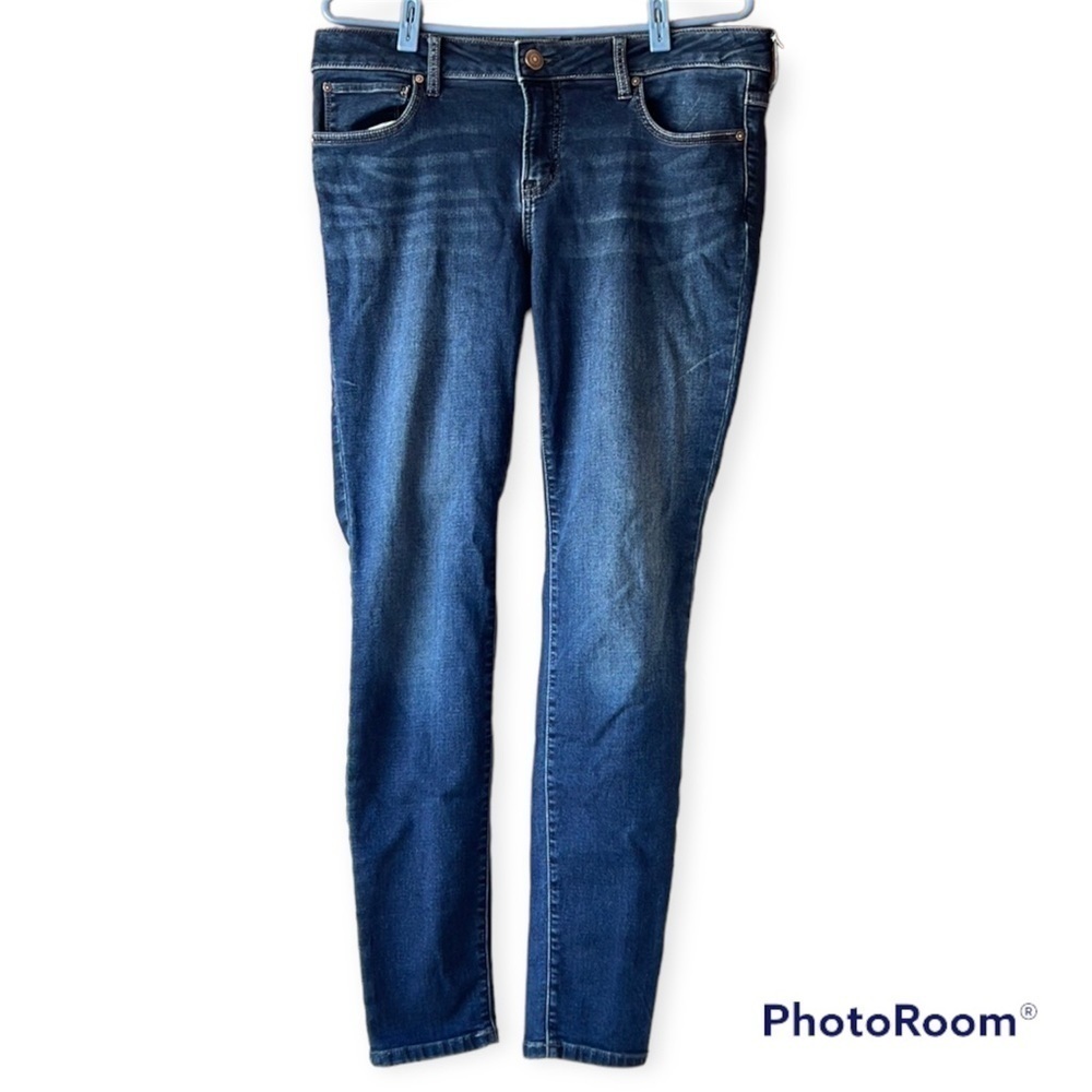 Bootlegger Skinny Midrise Dark Jeans Size 32